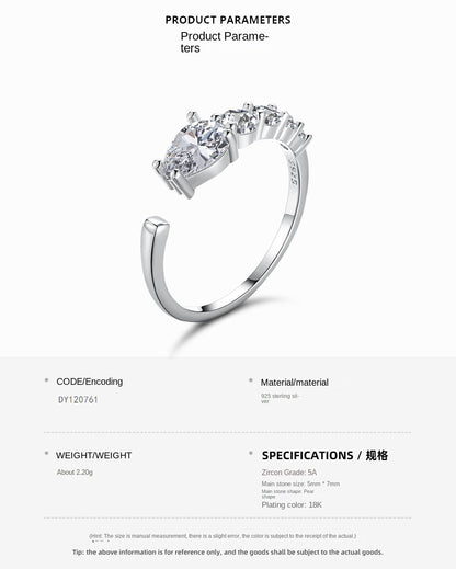 Anillo de diamantes en espiral moderno y personalizado.