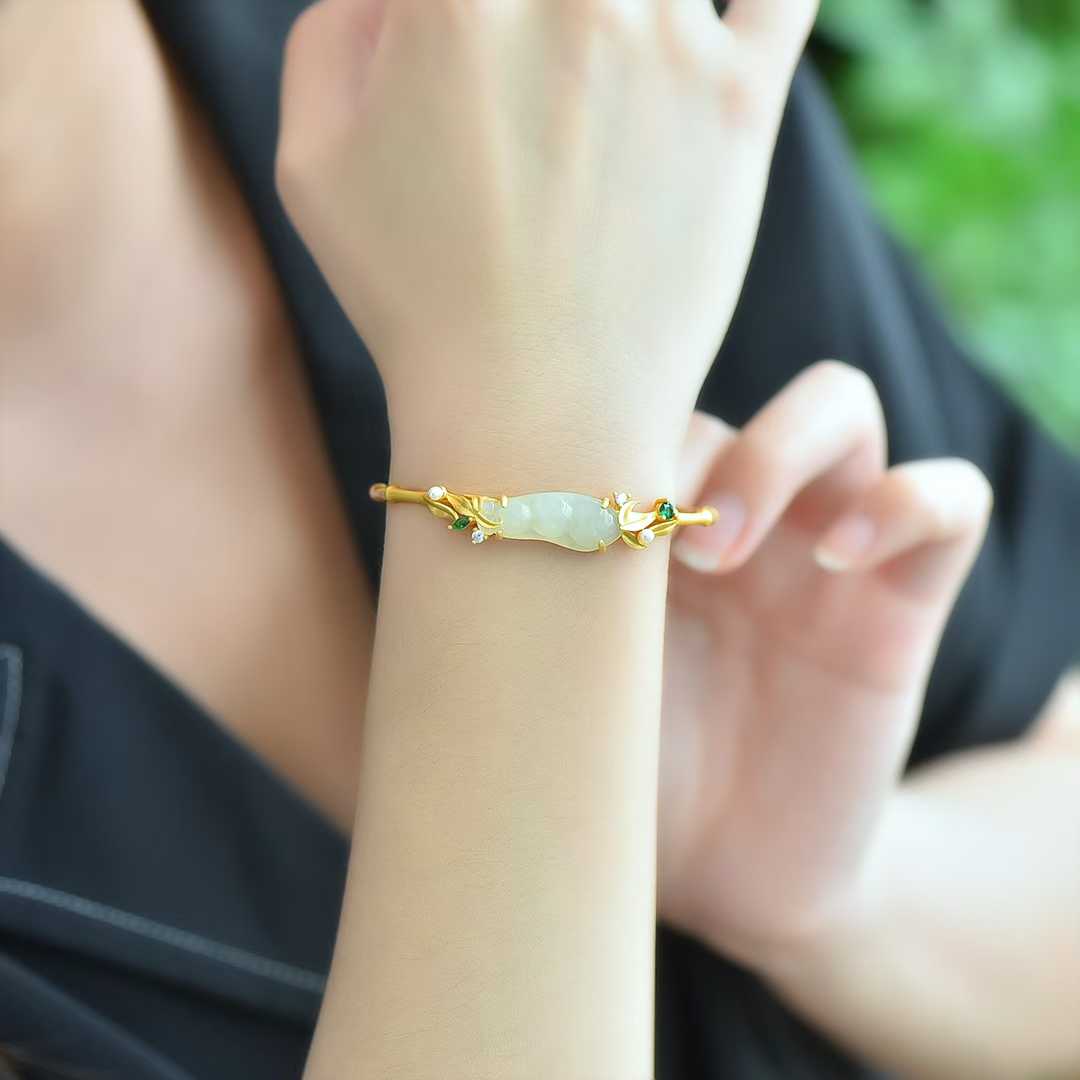 S925 Silver Inlaid Hetian Nephrite "Blessing Bean" Bracelet