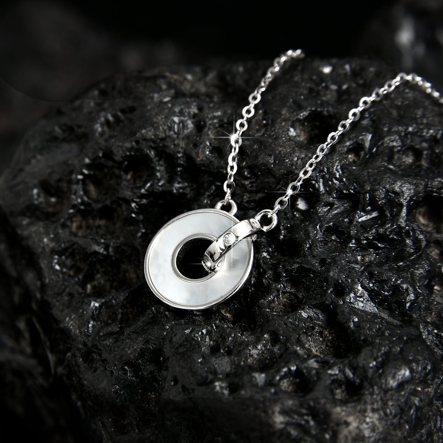 Collar colgante de moneda de cobre de estilo chino que trae riqueza y abundancia.