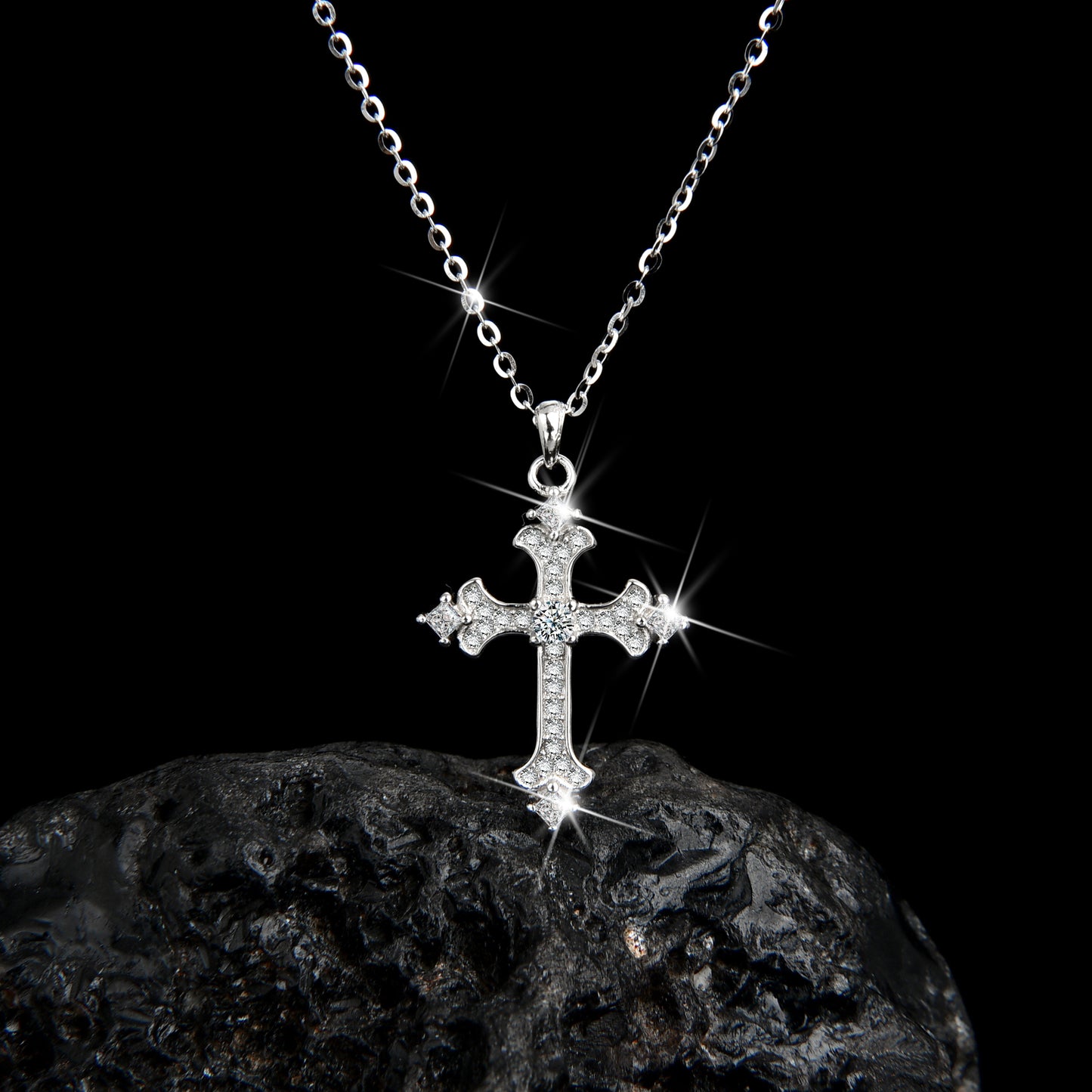 Collar con colgante de cruz de fe de alta gama para hombres y mujeres.