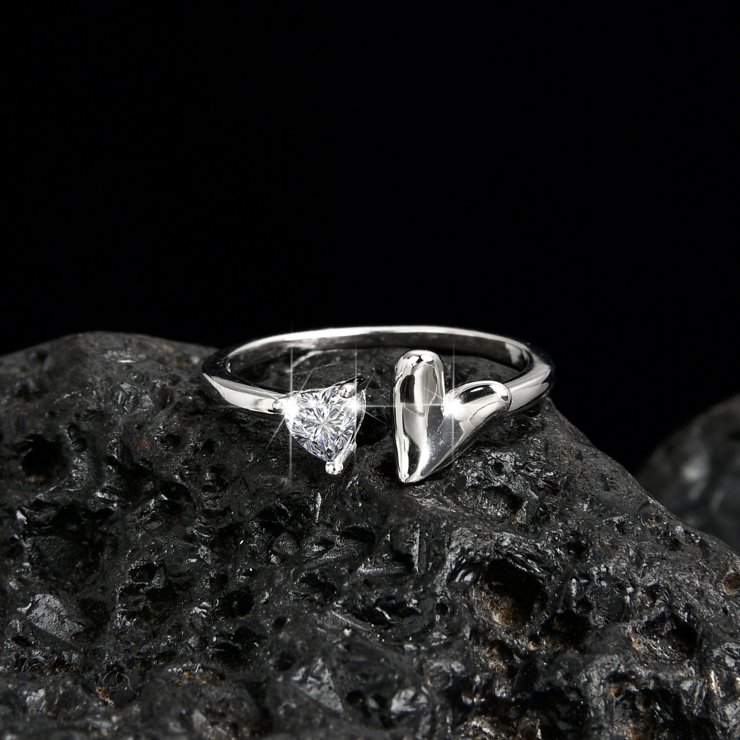 Anillo abierto elegante con forma de corazón para niñas