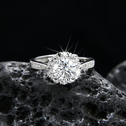 Anillo redondo de princesa noble