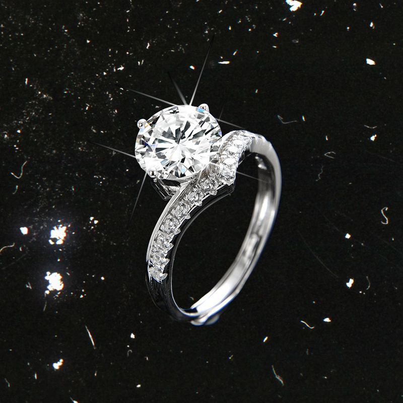 Anillo de corona de princesa que simboliza el estatus noble.