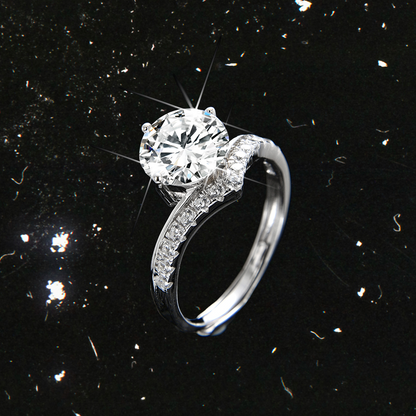 Anillo de corona de princesa que simboliza el estatus noble.