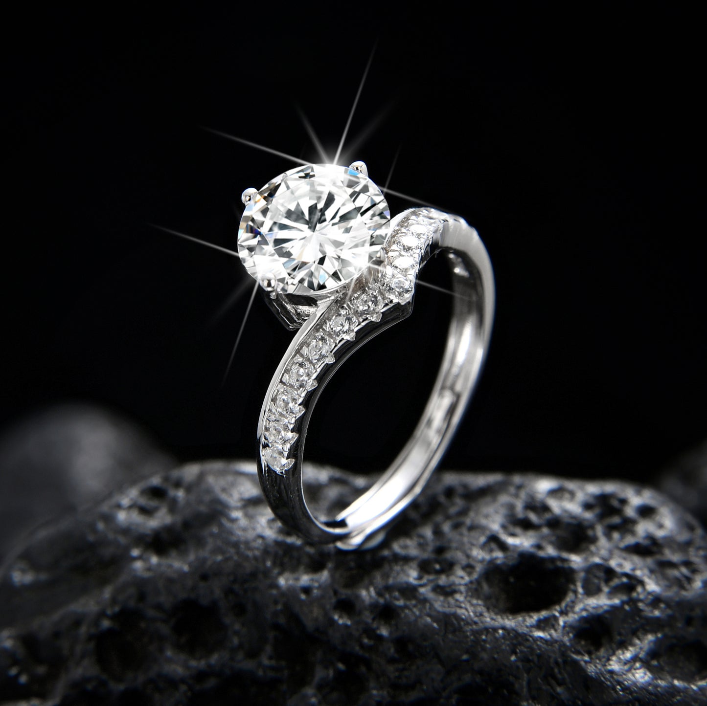 Anillo de corona de princesa que simboliza el estatus noble.