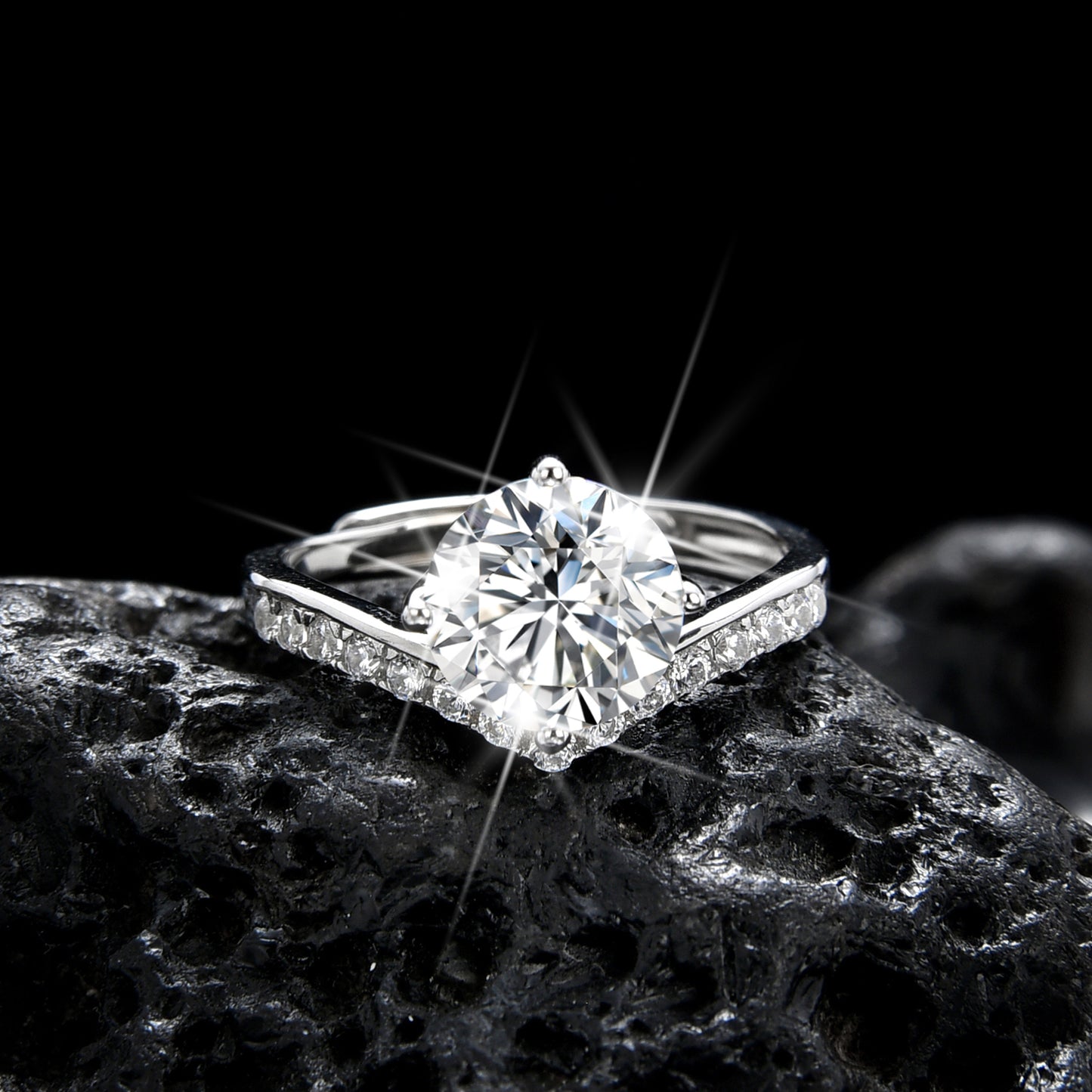 Anillo de corona de princesa que simboliza el estatus noble.