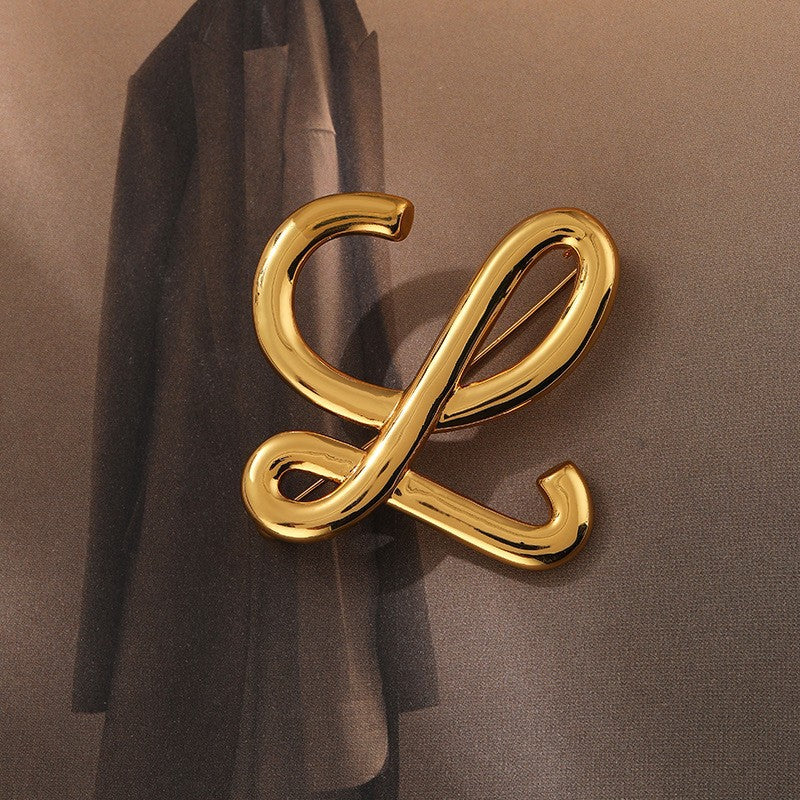 Exquisite temperament letter ladies brooch niche pin accessories