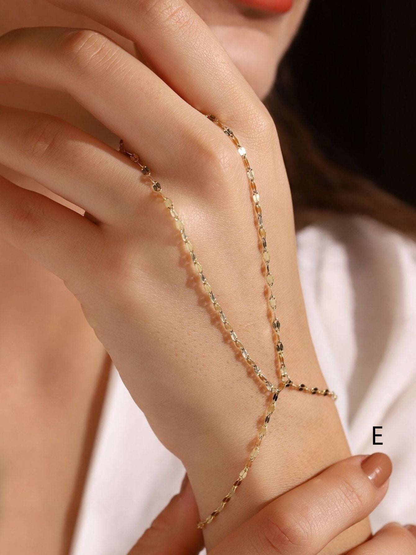 Zircon Four-Leaf Clover Colored Diamond Finger Necklace