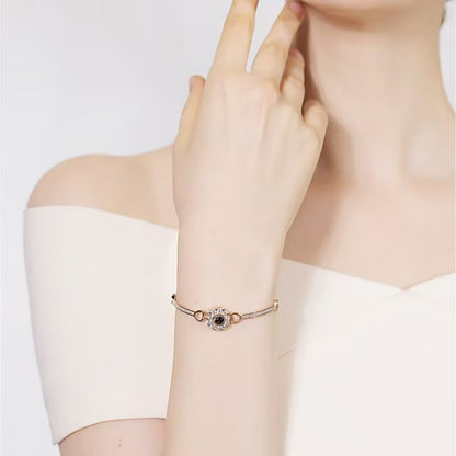 Angel's eye photo projection bracelet