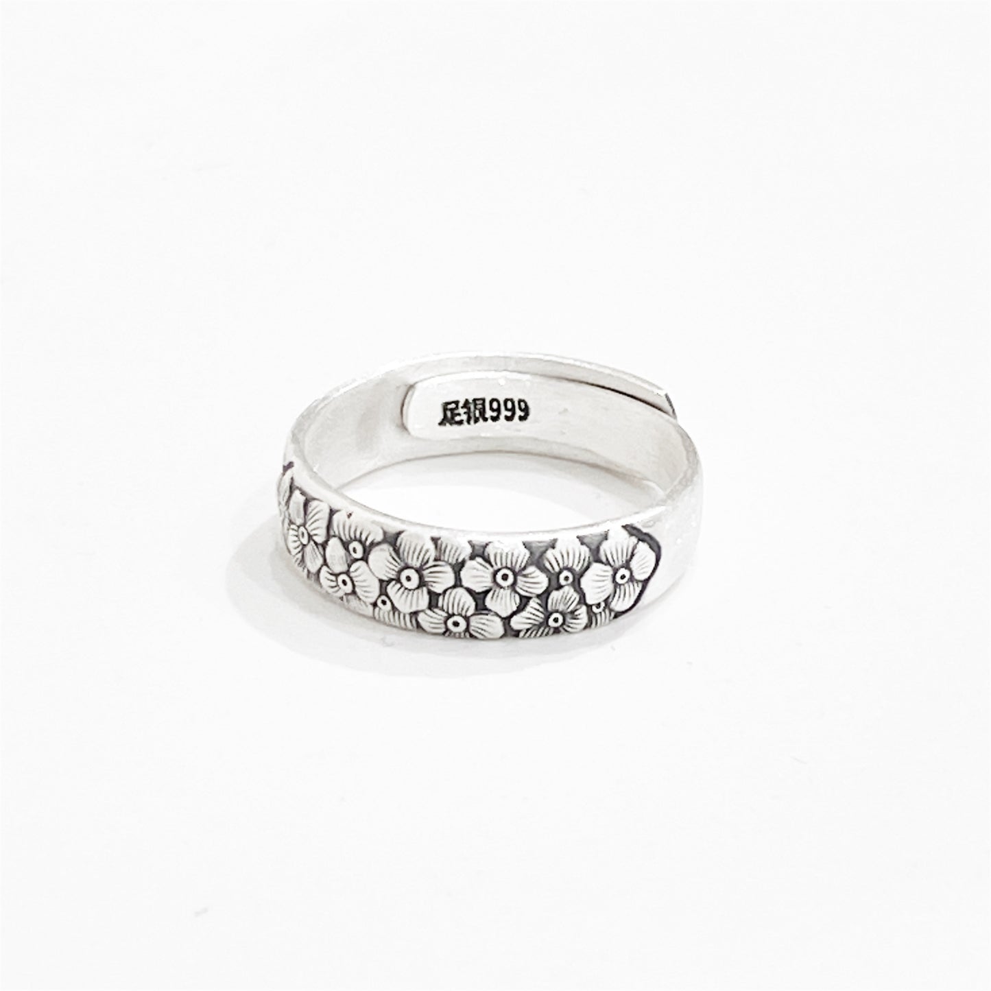 Anillo de plata de ley con estampado de moda