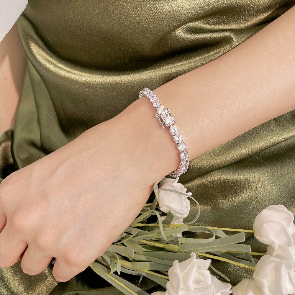 Pulsera de circonitas de hilera completa
