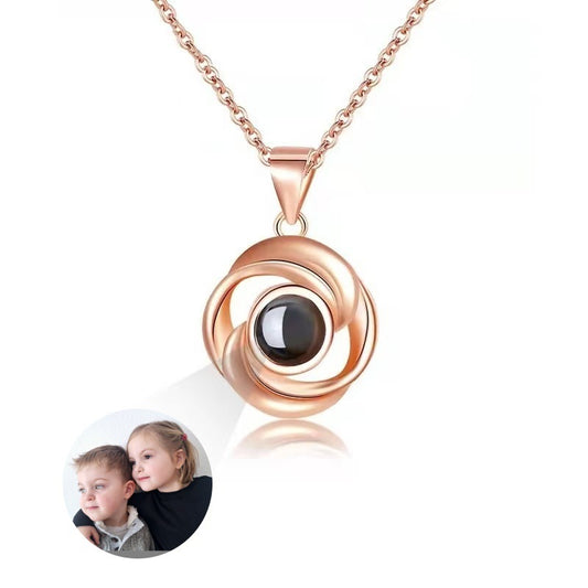 Photo projection rose necklace