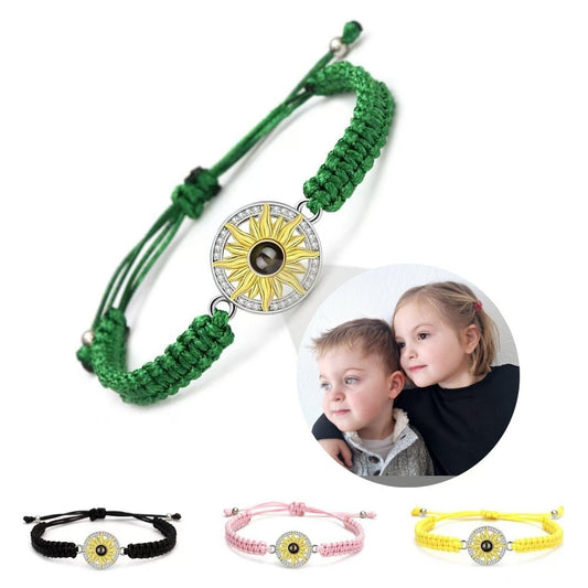 Pulsera tejida con proyección de fotos de girasoles 