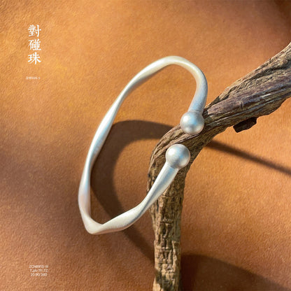 Pulsera de plata de ley con cuentas a juego esmeriladas