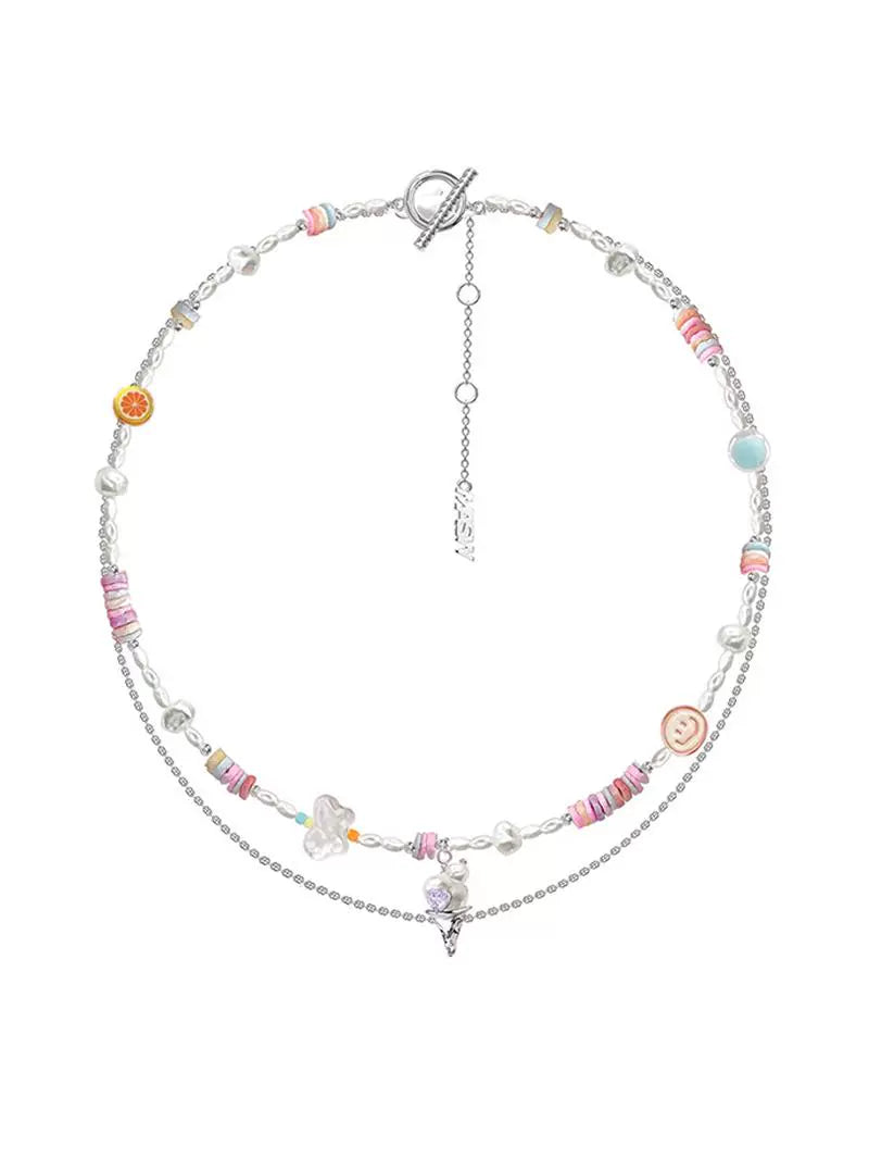Hermoso collar de color caramelo 