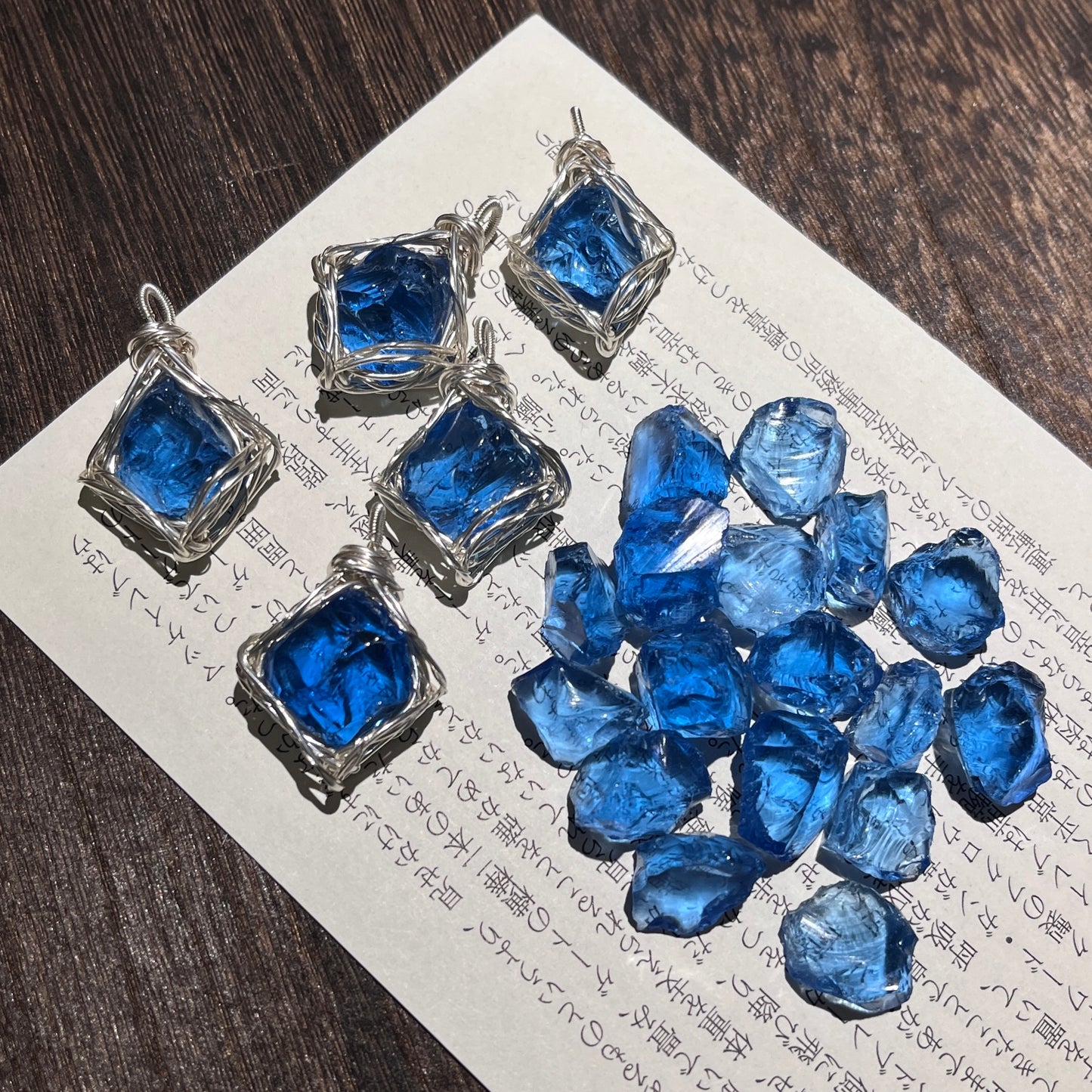 Wrapped blue protein crystal pendant necklace exquisite ornaments