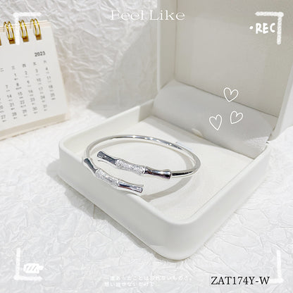 Pulsera de plata con destellos de bambú y arena