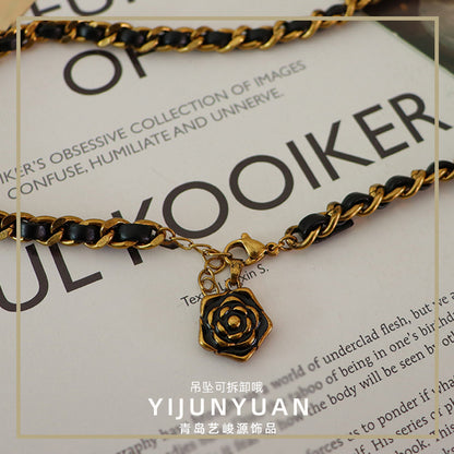 Collar colgante de hilo de cuero de alta gama