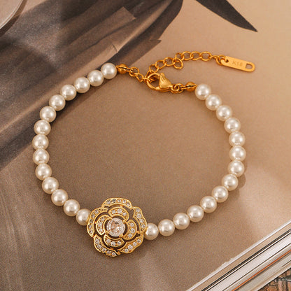 Collar de perlas con flores retro personalizado de alta gama 