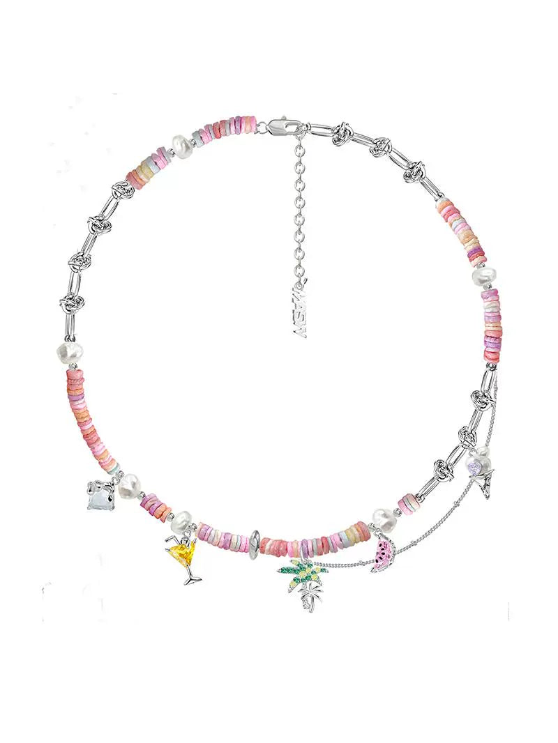 Hermoso collar de color caramelo 