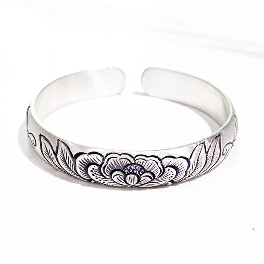 Pulsera de plata de ley con loto de estilo étnico