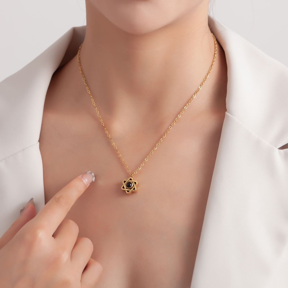 Photo projection six-pointed star necklace