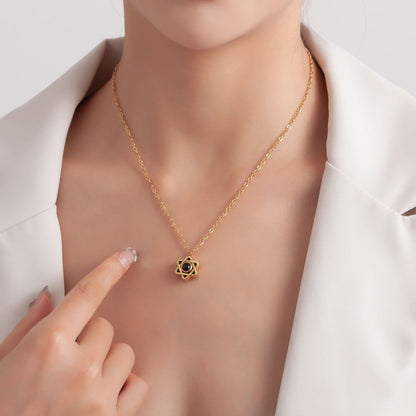 Photo projection six-pointed star necklace