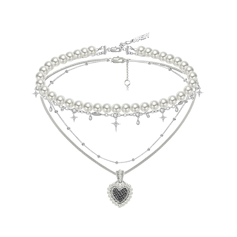 Weaving pearl necklace with love