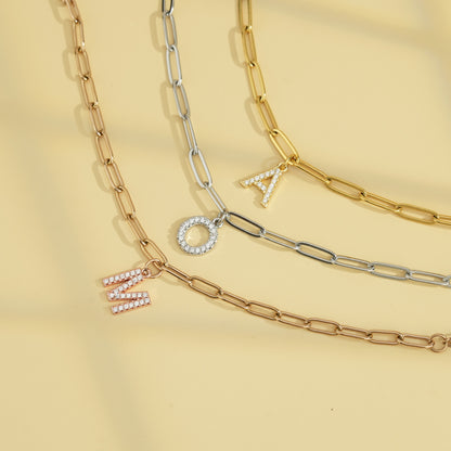 Pulsera con alfabeto de moissanita 