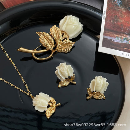 Elegant tulip flower silver needle earrings ladies necklace