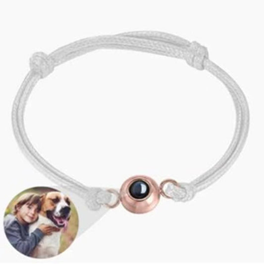 Pulsera de cordón tejido con perlas y proyección de fotos 