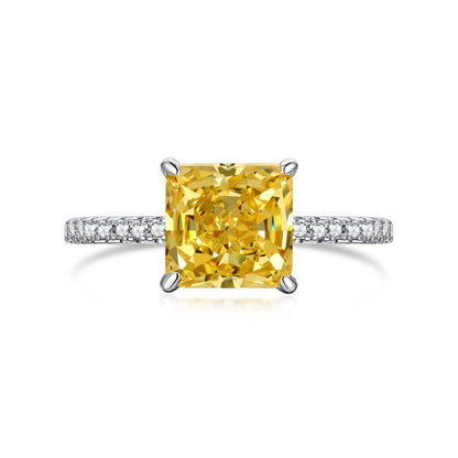 Anillo de circonita con corte de flor de hielo clásico y moderno