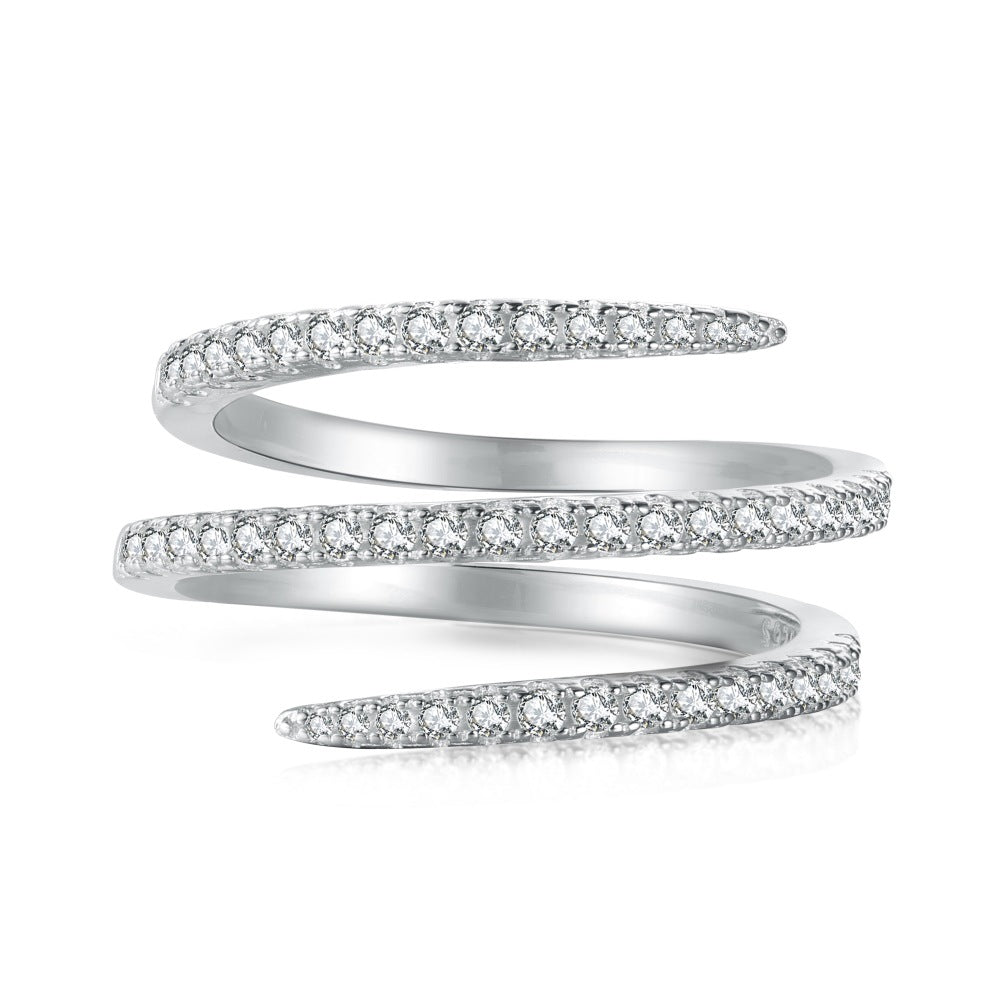 Anillo de diamantes en espiral moderno y personalizado.