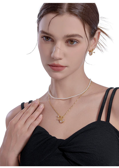 Bow tie necklace