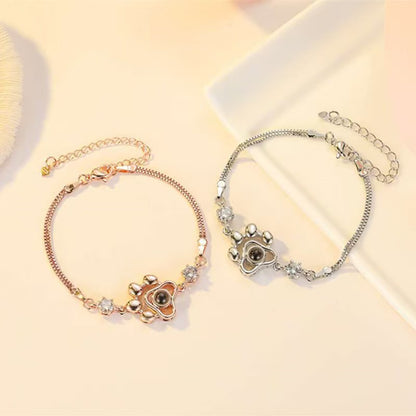 Pulsera con foto y proyección de huellas de perro 