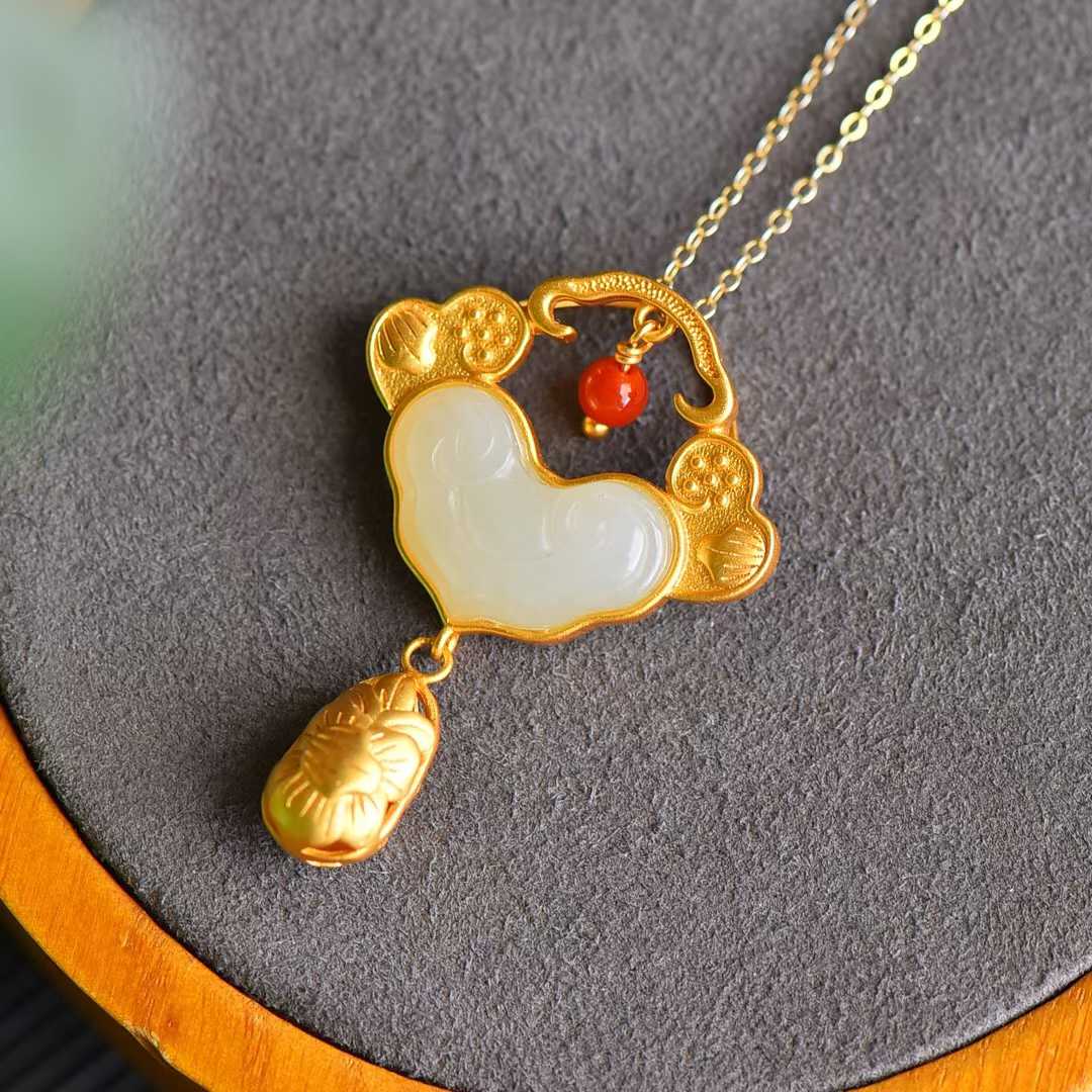 Vintage-Style Silver Inlaid Nephrite "Ruyi" and "Yingluo" Pendant