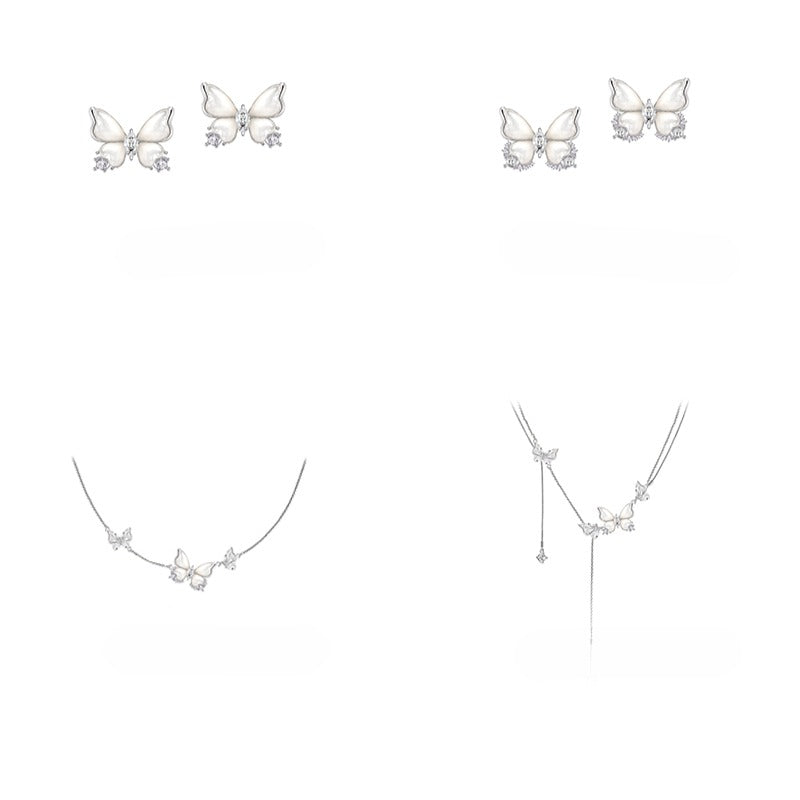 Butterfly fluttering bracelet