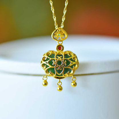 925 Silver Inlaid Hetian Spinach Green Nephrite Ruyi Lock Pendant (with Silver Chain)
