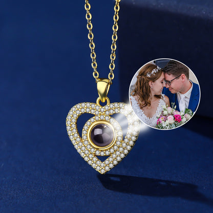 Collar con colgante de corazón con proyección de fotos