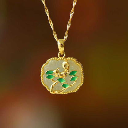 S925 Silver Inlaid Nephrite "Squirrel on a Tree" Pendant