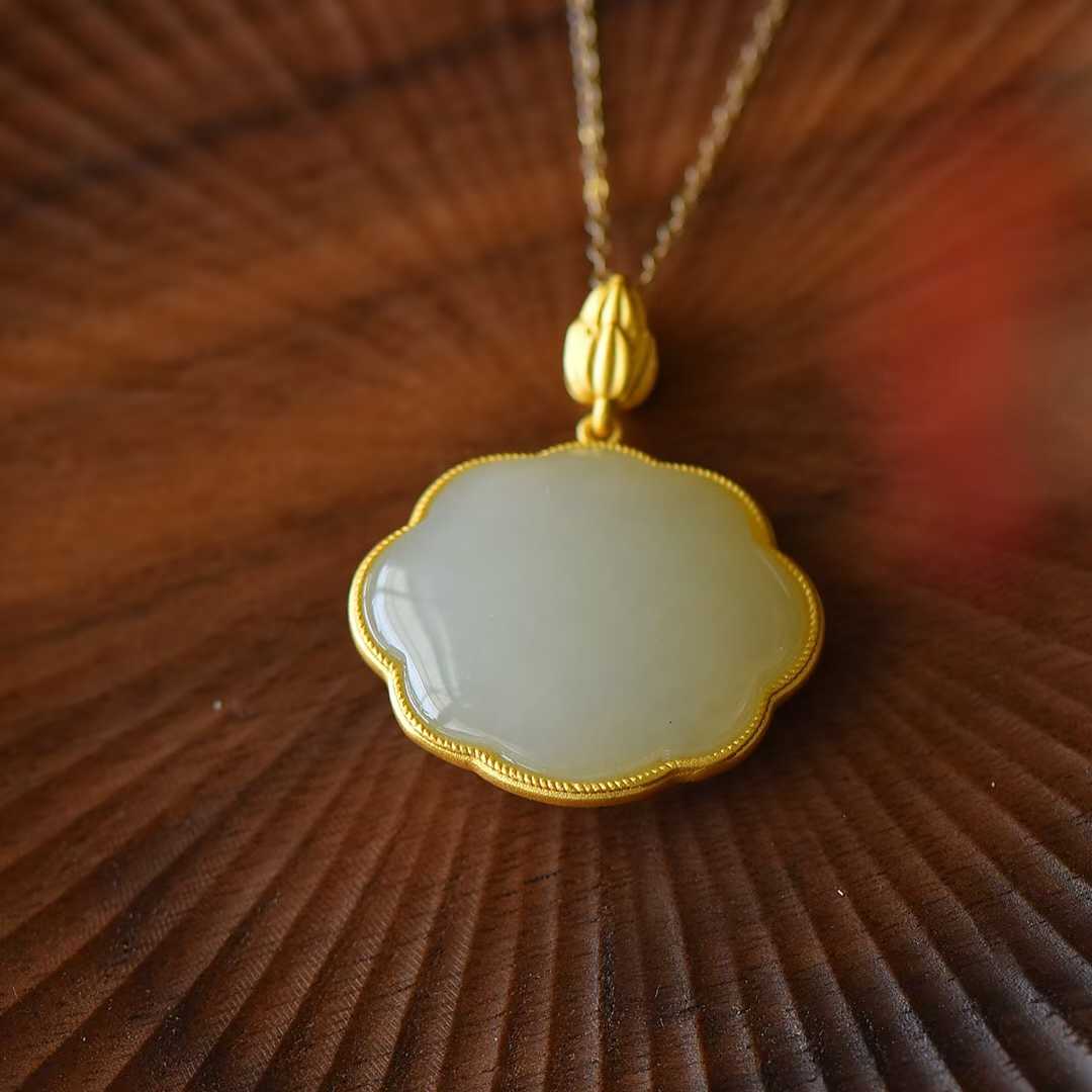 925 Silver Inlaid Nephrite "Where the Heart Belongs" Pendant