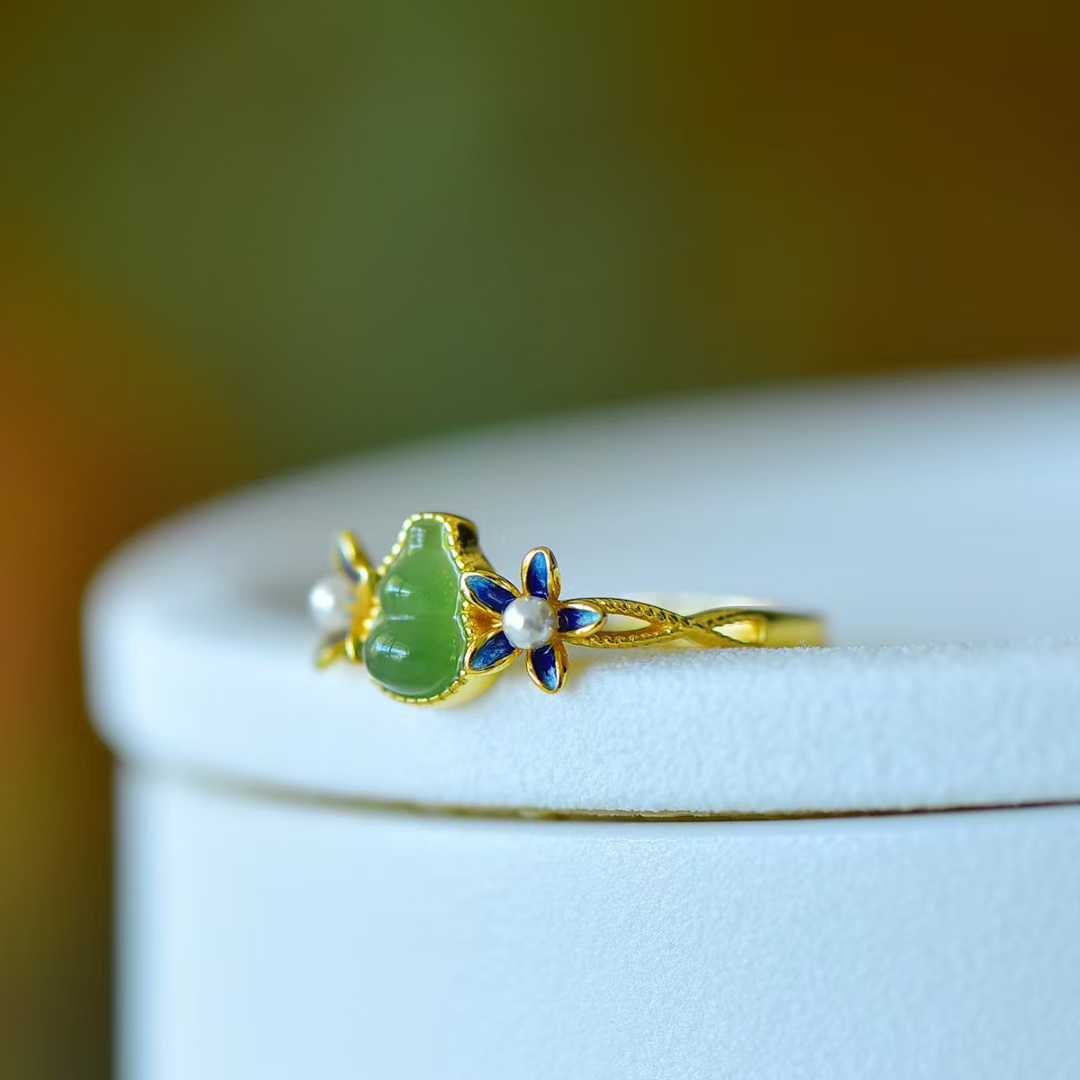925 Silver Inlaid Hetian Nephrite "Gourd & Orchid" Ring