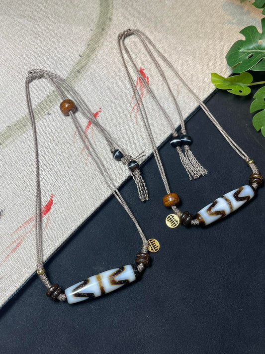 Collar de clavícula con cuentas dzi de diente de tigre doble de moda
