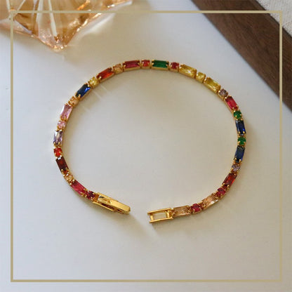 Pulsera de circonitas coloridas con personalidad retro sencilla