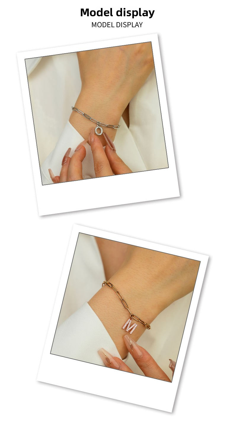 Pulsera con alfabeto de moissanita 