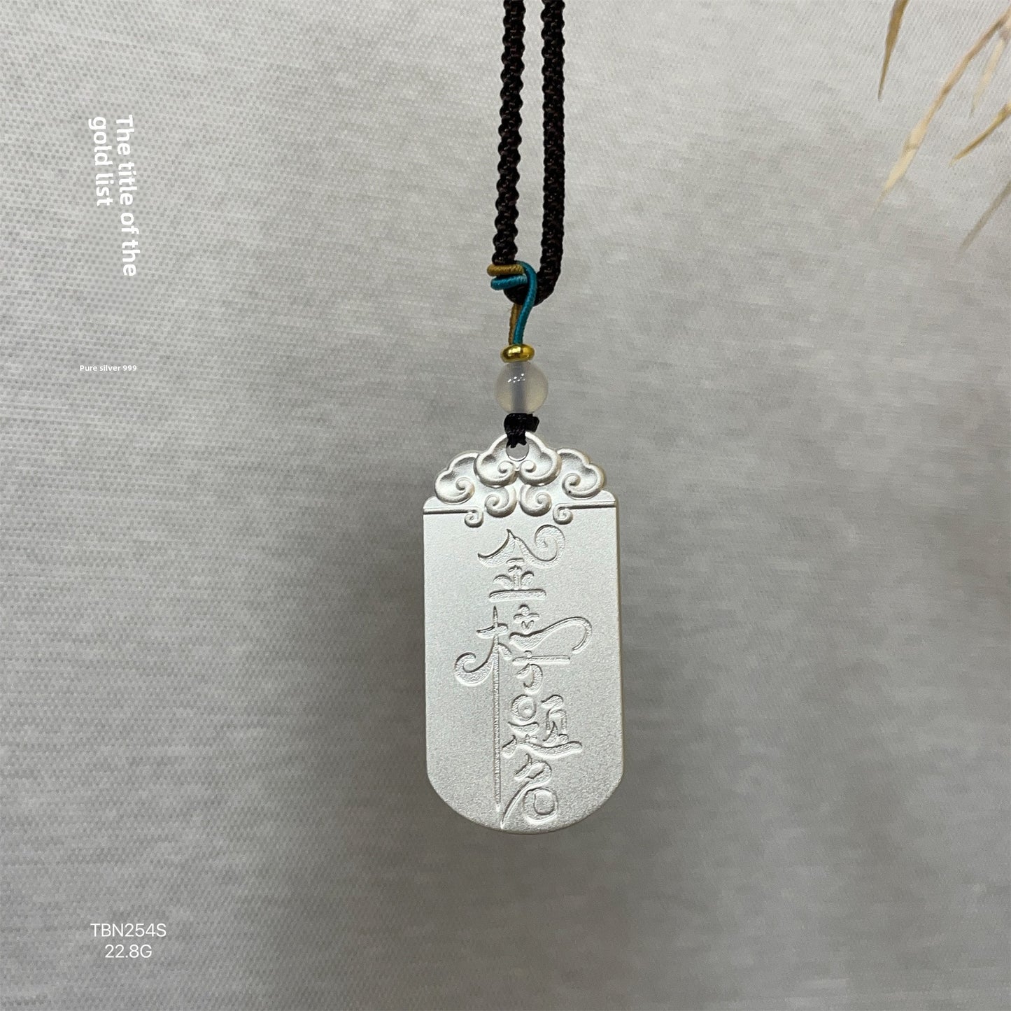 Collar de cuerda trenzada con colgante de plata de ley Guanyin